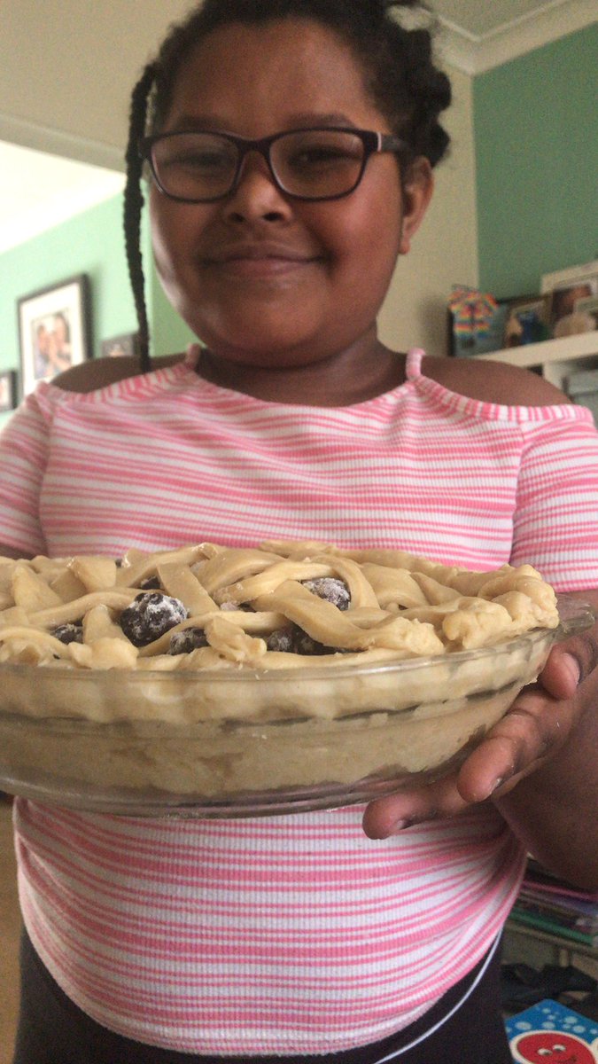 smileybutterfl2's tweet photo. @SimoneLineker @FionaMaciel   Took a walk today, spotted some B/berry’s so We went blackberry picking. Naomi Googled a b/ berry pie  she made it all on her own whilst I chattered with my mum on WhatsApp.
It was amazing with ice cream ... https://t.co/N3BiznkGDN
