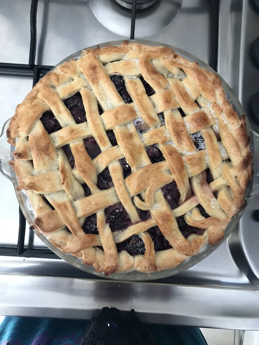 smileybutterfl2's tweet photo. @SimoneLineker @FionaMaciel   Took a walk today, spotted some B/berry’s so We went blackberry picking. Naomi Googled a b/ berry pie  she made it all on her own whilst I chattered with my mum on WhatsApp.
It was amazing with ice cream ... https://t.co/N3BiznkGDN