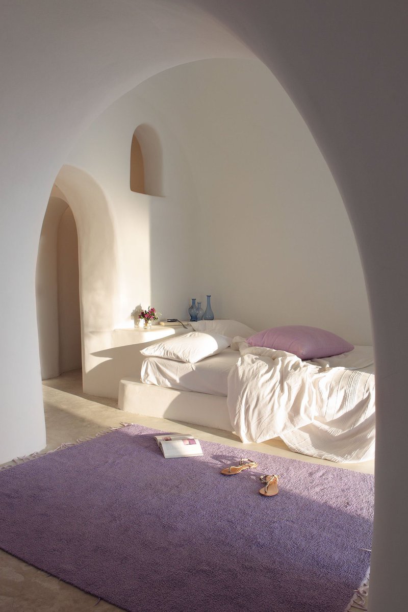 INTERIORPORN1's tweet photo. I would love to wake up in this villa in Santorini 🥰 https://t.co/PSVosSpiKd