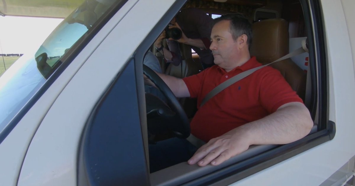 LukaszukAB's tweet photo. .@jkenney Remember Kenney’s July RV camping tour of Southern Alberta? It didn’t happen. UCP staffers disillusioned. RV driven by a driver, used as a photo &amp; media prop only. Kenney chauffeured by car and slept in hotels each night. Can’t even do that honestly... #AbLeg #cdnpoli https://t.co/5HLamPW1FH
