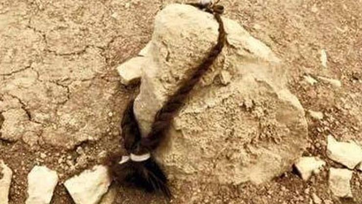 Weyseltirpan's tweet image. Keziyên xwe jê kirin çûne doza axa xwe û navê xwe li dîrokê nivisandin...
Em her tim deyndarên we ne...
  
#ŞoreşaRojava