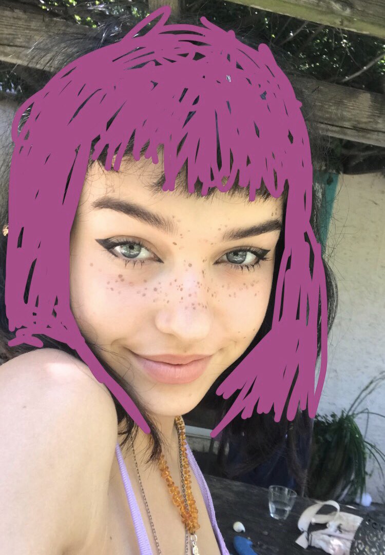 J’ai essayé de tester des couleurs et maintenant j’ai envie de les faire 🤭(oui c ghetto comme technique)