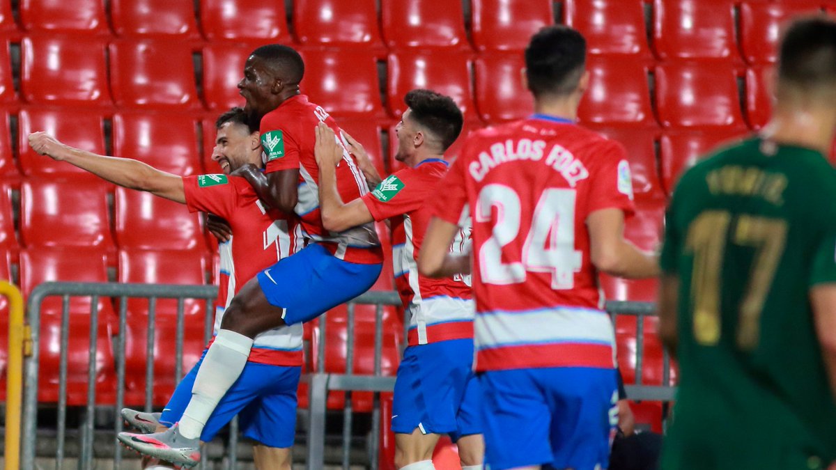 🙌 ¡Este @GranadaCdeF no tiene techo! 

❤  H I S T O R I A   N A Z A R Í  ❤