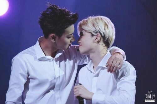 jacxb120's tweet photo. ใครชิบไรไม่รู้ เเต่นี่คือคู่ในตำนานของกู #KrisLay #Taoho #hunhan https://t.co/teq3GidMWl