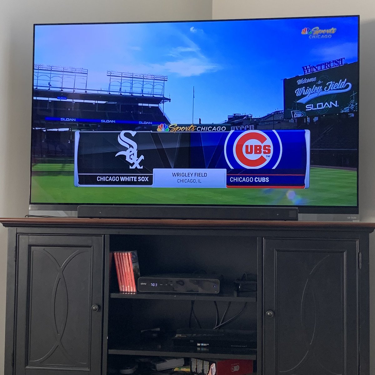 asadirfan's tweet photo. So happy @MLB is back! #CrossTown games are the best! Where are my #SouthSiders at?!?!?! #GoSox https://t.co/F6y2kynTm0