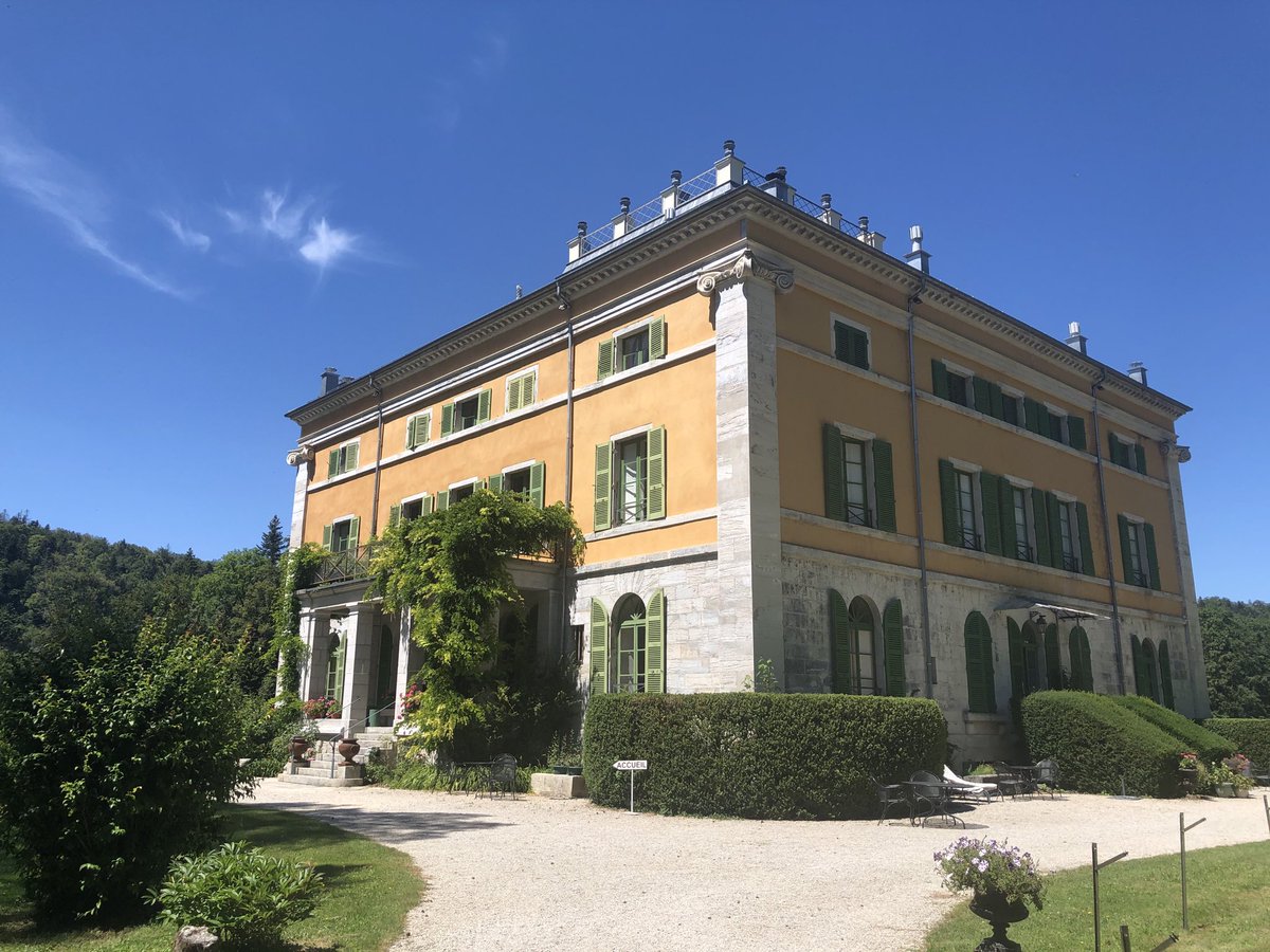 Xavier_Delpech's tweet image. Un palais inspiré de la Renaissance italienne la Villa Palladienne à #Syam dans le Jura