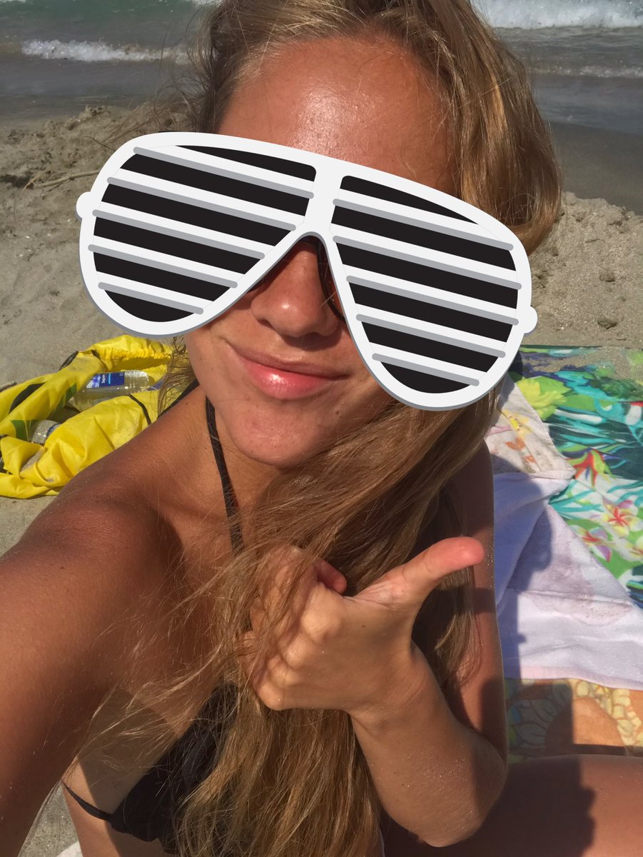 CoupleSlavic's tweet photo. Wish all of You great day! 
#onlyfansbabe #hotmom #hotwife https://t.co/pOoxKBsmuC