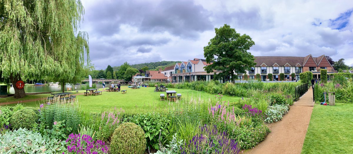 Tom Waugh tweet media