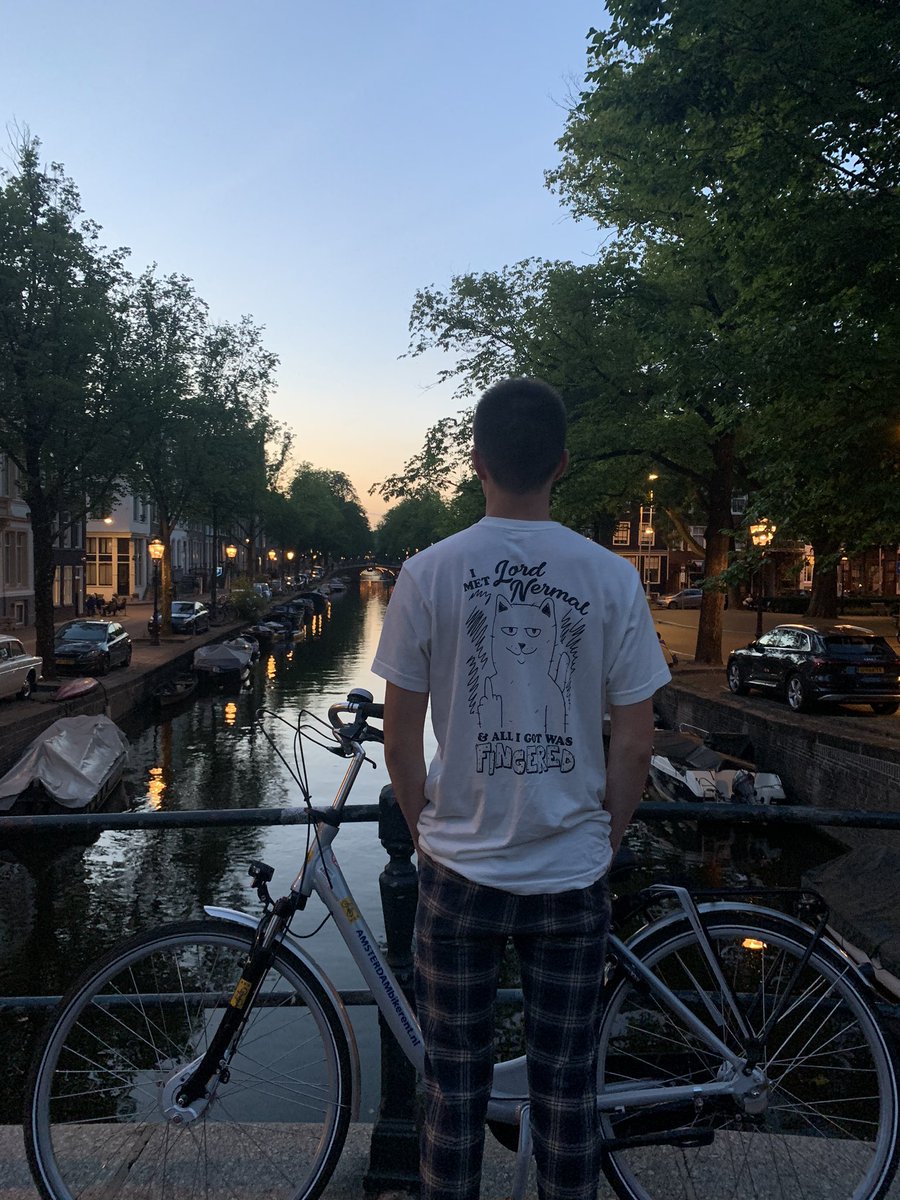 AngotLoanne's tweet photo. Mon plus beau cadeau d’anniversaire 🇳🇱🤍 https://t.co/aSkwx3Fv8K