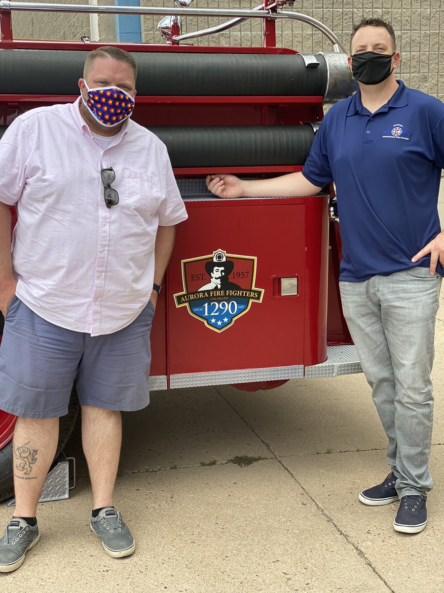 CurtisForAurora's tweet photo. @bigjohnrestore made an appearance at @DryDockBrewing last night! Thanks @IAFFLocal1290 for your work in our community! And thanks to Dry Dock for donating $1 from each pour to @COProFFs Benevolent Fund-we certainly did our part to send a few bucks for the cause. https://t.co/lzy6FKJMzw