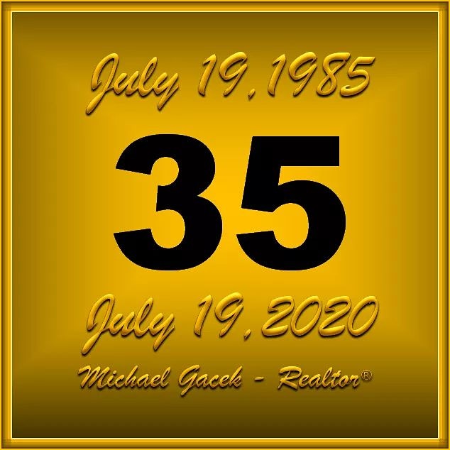 NEmplshomes's tweet photo. Today I celebrate 35 years being a #Realtor® I don't sell the most homes but I've sold many & I treat each & every client like they are my only client/When you call me, you get me.
#NEbuzz #NordeastMpls #Minneapolis #ILoveNEmpls #EdinaRealty
#Minneapolis #MinneapolisRealtor https://t.co/oertgQvKs7