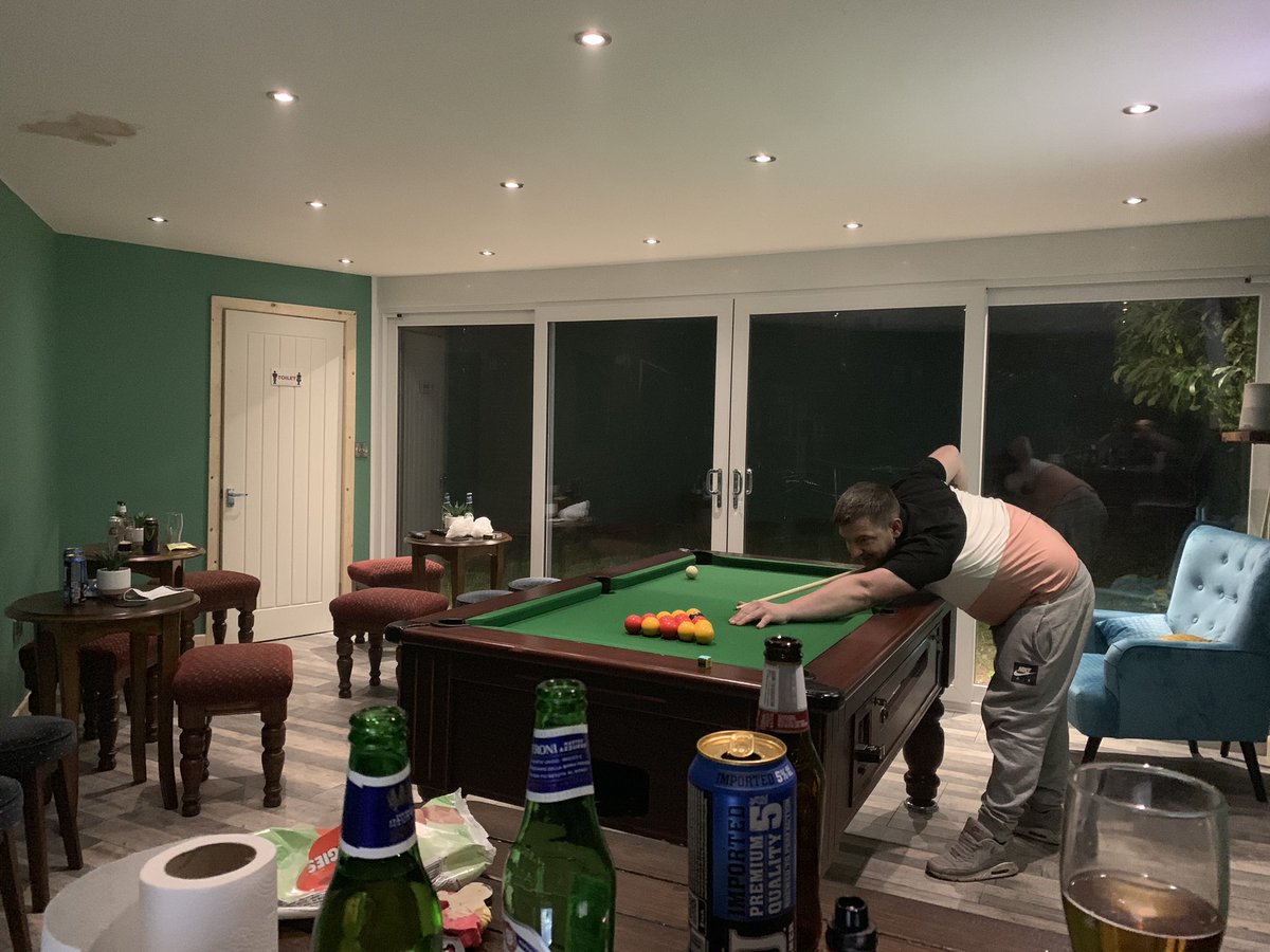 Harry Carlow tweet media