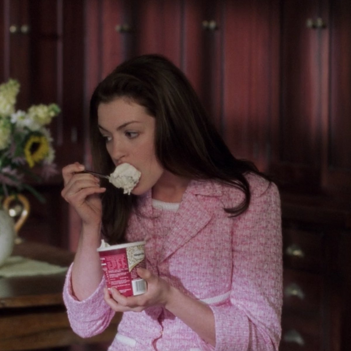 When I say I have been waiting ~months~ to post this… The discipline. The patience. The adult self-control. Happy #NationalIceCreamDay to everyone, but specifically Anne Hathaway.