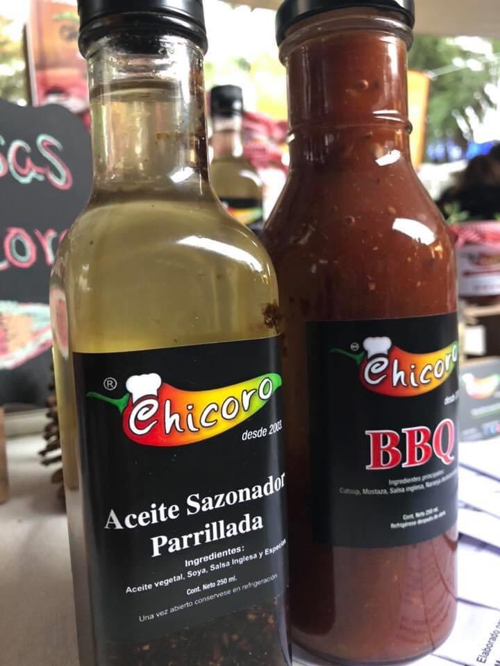 SalsasChicoro's tweet photo. Domingo de carne asada con nuestros riquísimo Aceite Sazonador o unas costillitas con nuestra Deliciosa Salsa Bbq.
#SalsasChicoro #SalsaBbq #AceiteSazonador https://t.co/y1JUlcU1Qt