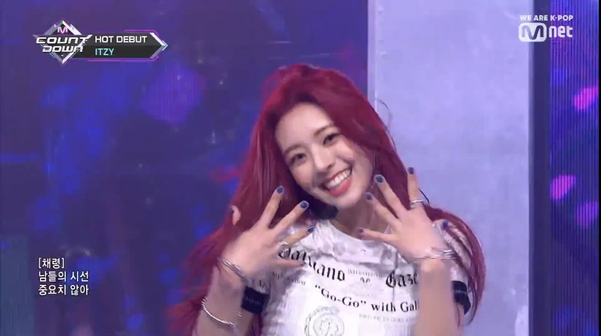 Iuvsakura's tweet photo. @MnetMcountdown #월드넘버원_엠카이벤트 #MCOUNTDOWN 400만 축하합니다! 저는 ITZY를 처음부터 좋아했고 앞으로도 영원히 사랑할 것입니다 ♡ https://t.co/Bg5qM7Rn5K