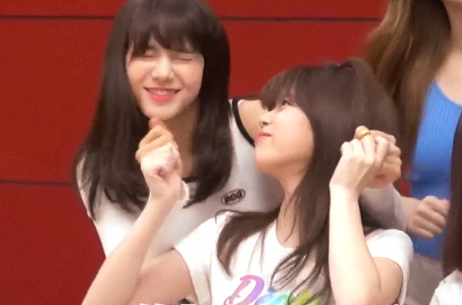 rikupics's tweet photo. THEYRE ADORABLE
[#niziu #riku #リク #리쿠 #nina] https://t.co/hDXuOv5TgK