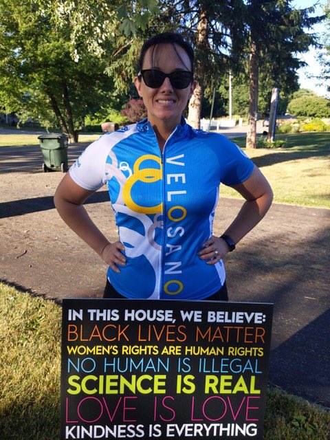 Stephanie Bayer tweet media