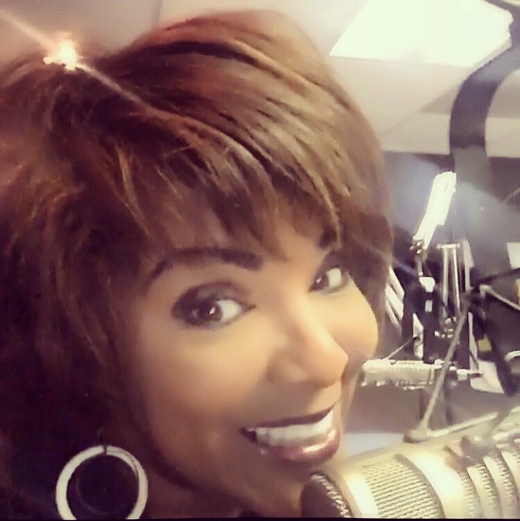 THEBIGDM1013's tweet photo. "When you're informed you're empowered, once you're empowered you're ON POINT!"
#CompellingConversations happen Every Sunday starting at 6pm with @onpointmediallc #CynthiaHardy listen up now on @thebigdm1013 link in bio #g2Kn https://t.co/gCxNStwXVw