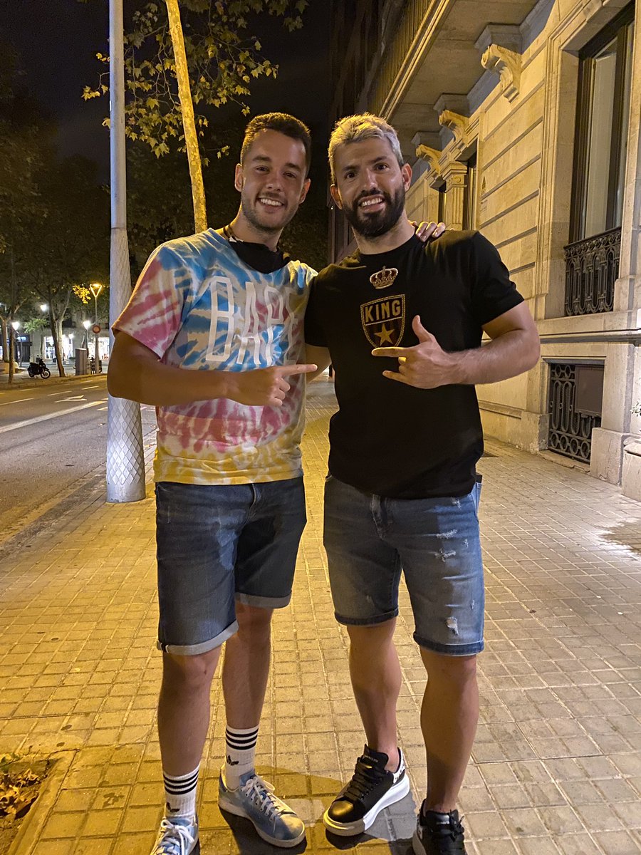 TheGrefg's tweet photo. Os dejo una foto para despedir la noche con el mejor streamer que he conocido. No sé si se dedicará a otra cosa pero el tío tiene talento. 👏🏻❤️ https://t.co/jRhLjsYRMS