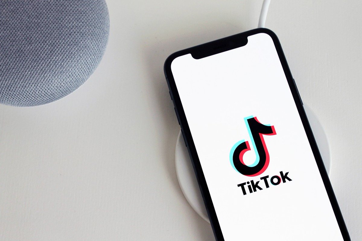 ShootsMarketing's tweet photo. Hands up, who is on TikTok? Did you know it has launched an ad platform for small and mid-size businesses? 
Maybe something to look into...

https://t.co/3gAfUqdvyU

#marketing #advertising #social #socialmedia #digital #tiktok #strategy #targetgroup https://t.co/PBUG4p8vV8