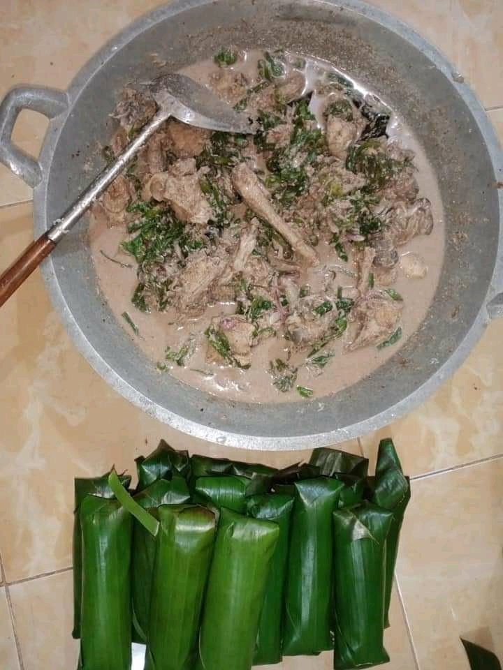 Zainulhakikide1's tweet photo. Manuk labakh Adalah makanan Khas Kutacane Aceh tenggara https://t.co/grUlK9clgk

#FolloForFolloBack 
#FolloMe #follobackforfolloback https://t.co/8NPxQCTM4X