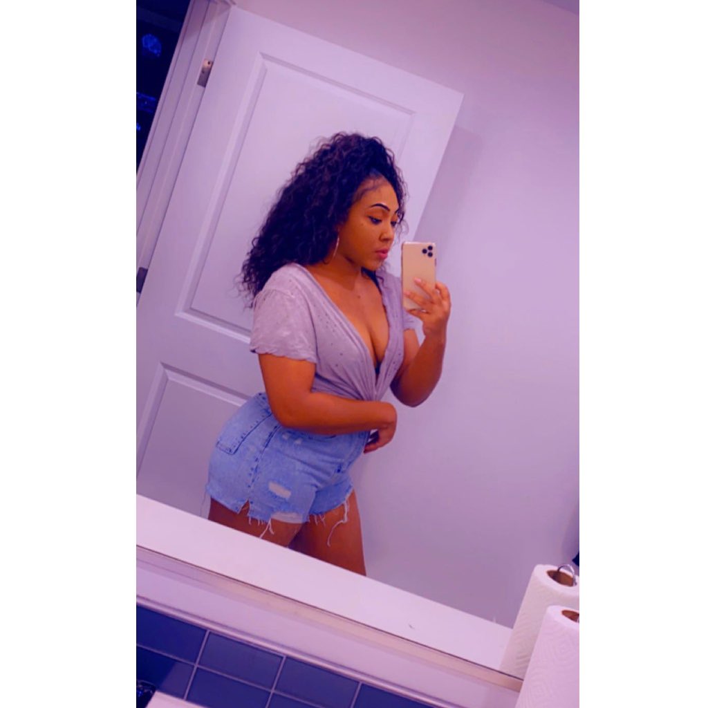 cheechie_bri's tweet photo. happy weight 🤗💙 https://t.co/g68T8C0Zgg