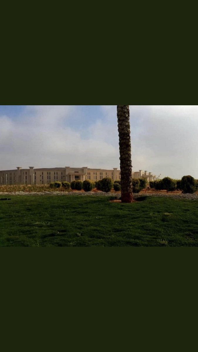 1xoOCAUDZCG9Rii's tweet photo. مبنى وزارة الدفاع المصريه الجديد في العاصمه الاداريه الجديده ....؟! ياجماعه الرئيس السيسي بناء مصر من جديد قبل مافيش مباني ...  صراحه الشغل جامد وبشكل يومي نتفاجى بمشروع جديد .. اللي يتكلم يقول السيسي ايش عمل معناته شخص أعمى  او خائن 🇪🇬🇪🇬 https://t.co/VGtmSloohv