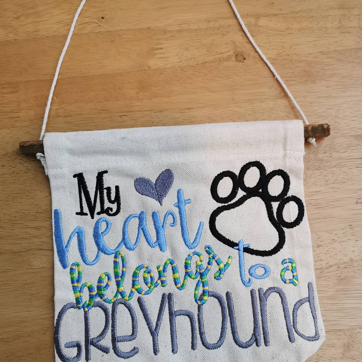 xMrsQx's tweet photo. Think it says enough ❤️🐕❤️
#Greyhound
#makantshounds
#embroidery
#handmade
#MrsQsSewAmazing https://t.co/IqMyI83hBa
