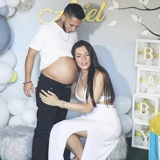 PedroJulio's tweet photo. ¡Enhorabuena por Esteban y Danna —pareja trans— en el nacimiento de su primer hijo Ariel! Mucha salud para toda la familia. 💗🤍💙 https://t.co/qfqelEGzlT