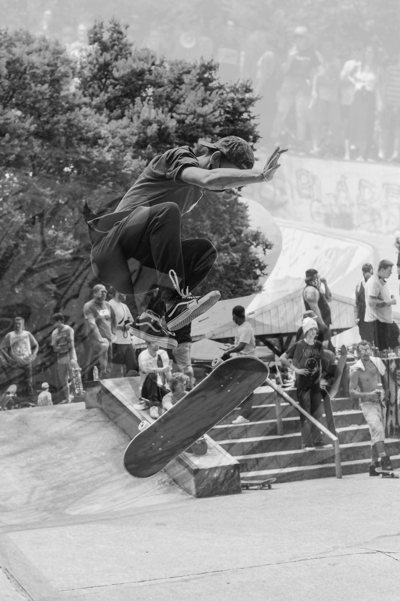 lexxgallo's tweet photo. skate for BLM https://t.co/J6fHd8c84k