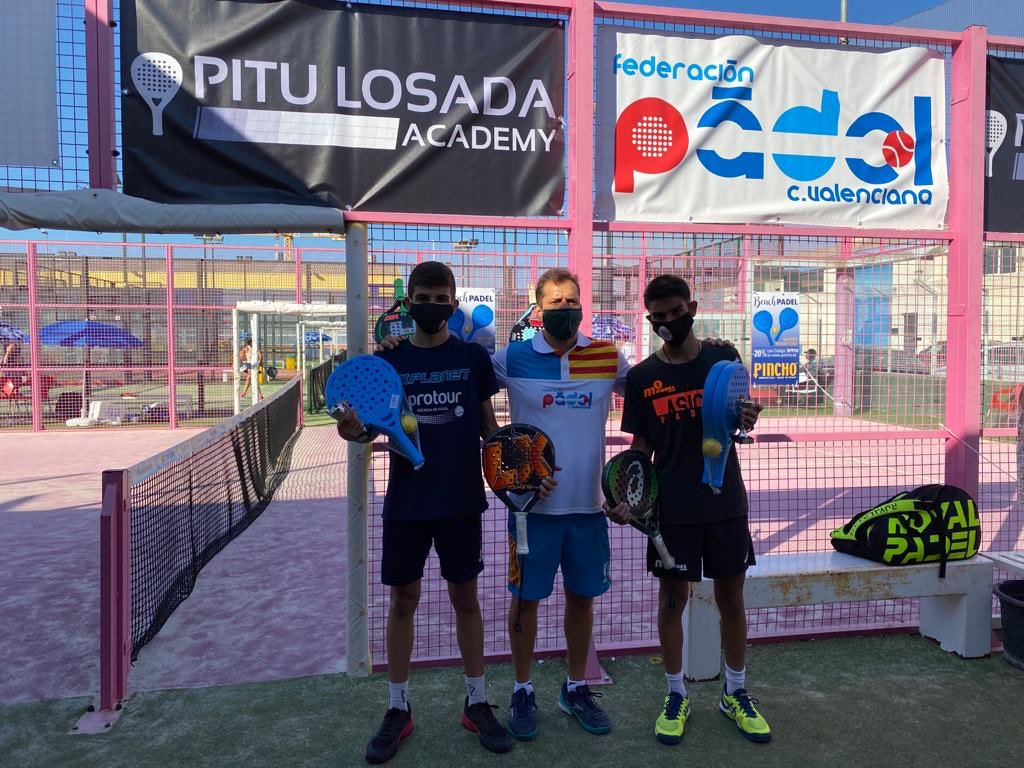 📋 #RESULTADOS del Torneo Autonómico de Menores VI Campus Pitu Losada ⭐️

Cadete ♂️:
🏆 S. Arias - A. Borja 
🥈 S. Antoni - R. Peralta 
✒️  7/6 6/2

¡Enhorabuena! 👏🏽
📍<a href="/EcommPadelClub/">Ecomm Padel Club</a> 
<a href="/pitulosada/">Pitu Losada</a>