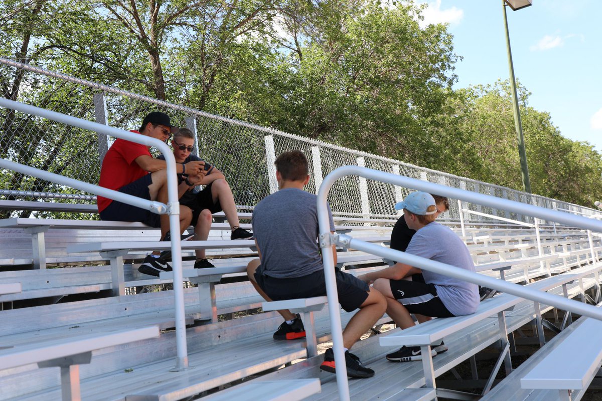 roadtogopro's tweet photo. We will walk you through frame by frame to improve your mechanics.

#SPEED ★ #AGILITY ★ #STRENGTH ★ #ENDURANCE ★ #PERFORMANCE
#hockey #hockeyplayer #sports #skills #train #offseason #stickhandling  #personaltrainer #yqr https://t.co/mJQIts1V2e