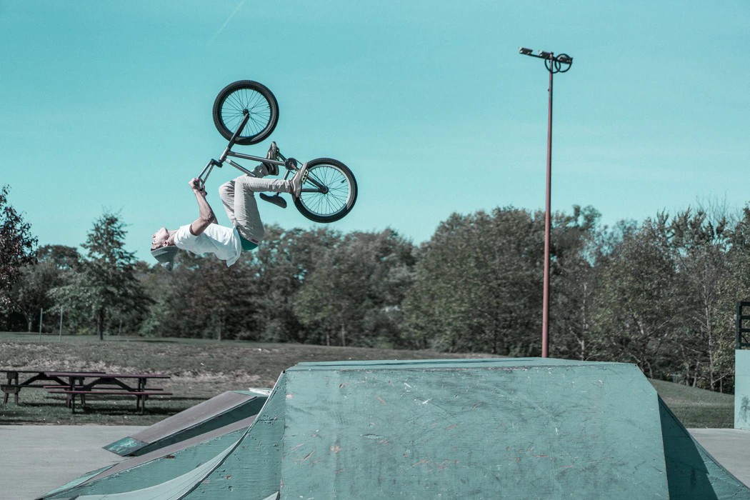 STYLZFIT's tweet photo. Don't just ride it.
#cycling #cyclinglife #bike #mtb #cyclingphotos #bikelife #ciclismo #roadbike #cyclist #bicycle #roadcycling #mountainbike #instacycling #mtblife #cyclingshots #cyclingpics #cycle #fitness #triathlon #outsideisfree #sport #bikeporn #fromwhereiride #bikes #ride https://t.co/ZP1EgLpCvN