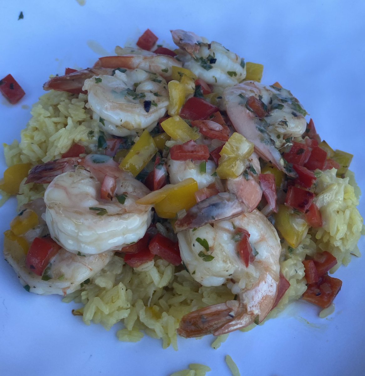 ThruTheBridle's tweet photo. #ShrimpSofrito
#SaffronRice
#OutsideComfortZone
#PulledItOff 👍 https://t.co/TUtYCJ641l