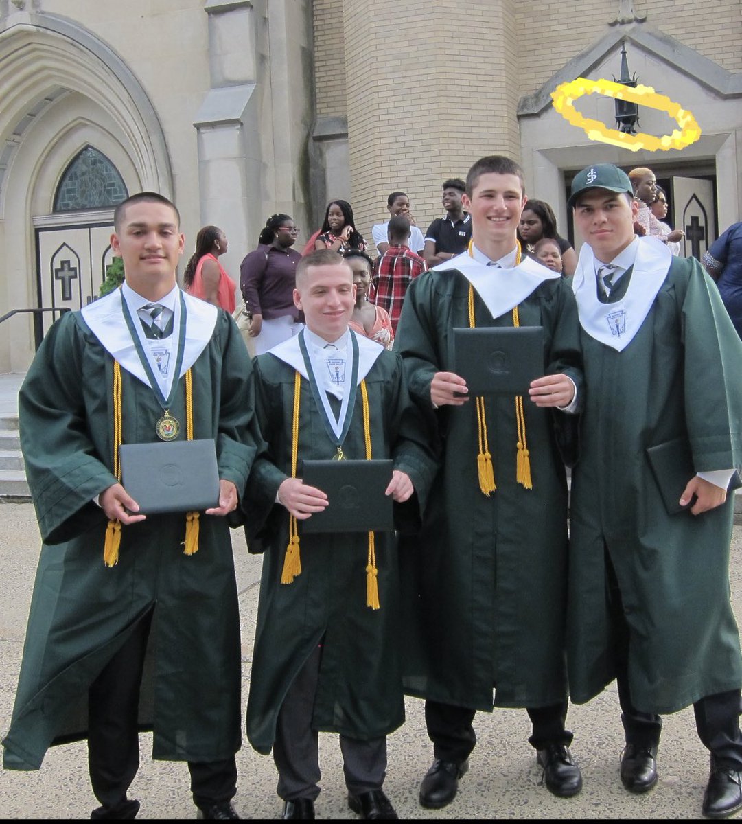 tosc411's tweet photo. Unfair and tragic loss of a great life... full of potential... loved... admired... respected... too young! Fly High Dan!!! #dananderl #falcon2018 #gonetoosoon @SaintJoesMetBB @GregTufaro @JkroegerJt https://t.co/Pe9fxK20Wk