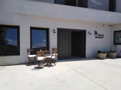 Wines of Crete tweet media