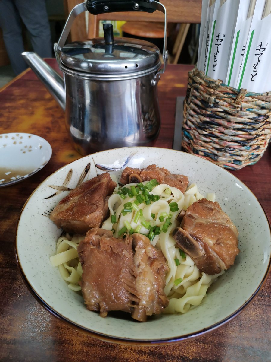 八重食堂