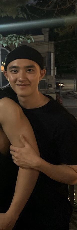knockknock0408's tweet photo. D.O. XIUMIN 
@weareoneEXO https://t.co/iwQR0xfszw