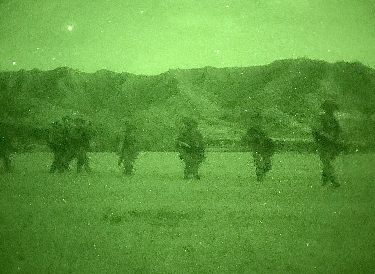 25thID's tweet photo. The culminating event of #LightningForge20 included a night Air Assault! The @25thCAB and @2IBCTWarriors executed it like the true #Professionals they are!

#TropicLightning #Lethality #Readiness #LF20 #AirAssault #TrainedAndReady #WinningMatters #WeAreTraining https://t.co/1sg1af0YLn