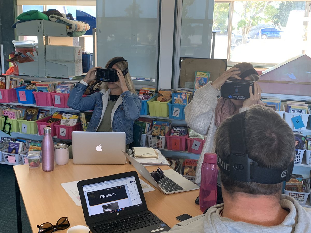 JJPurtonJones's tweet image. Exploring #GoogleExpeditions with @PaulHamilton8 So much potential for learning experiences. @GoogleForEdu @Lumination_Tech