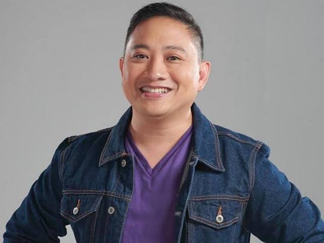viiqt_'s tweet photo. He gave us joy and happiness many times when we are in sadness. And now he need us, he need our prayers. Mas malakas ang Prayers kaysa sa covid. Pagaling ka Bitoy, papatawanin mo pa kami ng maraming beses. 🤪

We will pray for you. You will be healed in Jesus Name, Amen! 🙏🏼 https://t.co/kzNiHrPR1d
