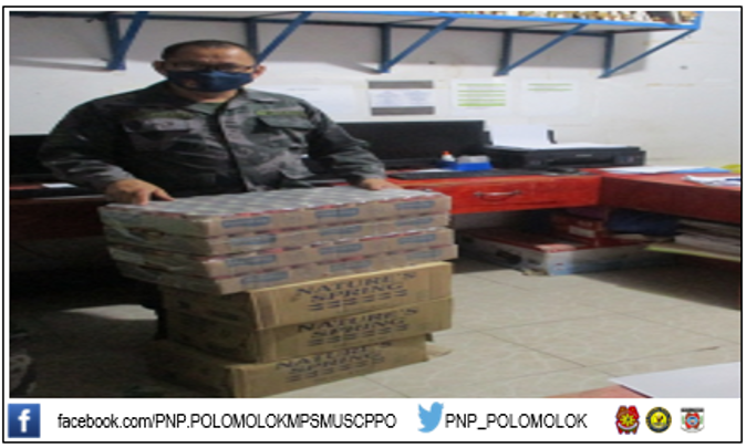 PNP_POLOMOLOK's tweet photo. Received two (2) boxes of corned beef and three (3) boxes of bottled water from LGU for PNP personnel on duty. Support was initiated by Mr. Grino &amp; other MAC members.@SouthCotabato @PNP_CPSM 
#PNPPATROLPlan2030
#INSTITUTIONALIZED
#TeamPNP
#WeServeAndProtect
#PNPKakampiMo https://t.co/V3VNSp5uuB