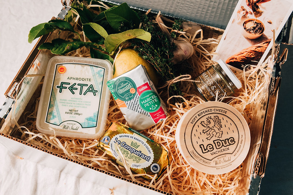 WillStudd's tweet image. Introducing a special Winter Warmer Cheese Box with @harperandblohm. harperandblohm.com/winter-warmers…