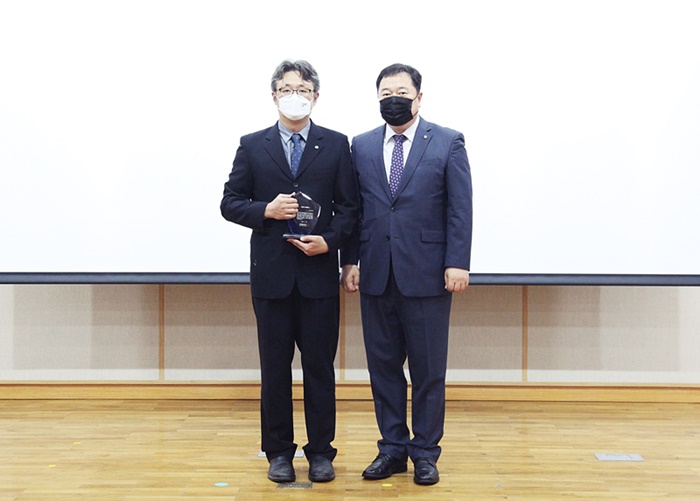 2020년 7월 이달의 KRIBB人으로 노화제어전문연구단 권은수 단장이 선정되었습니다...blog.naver.com/kribbpr/222036…