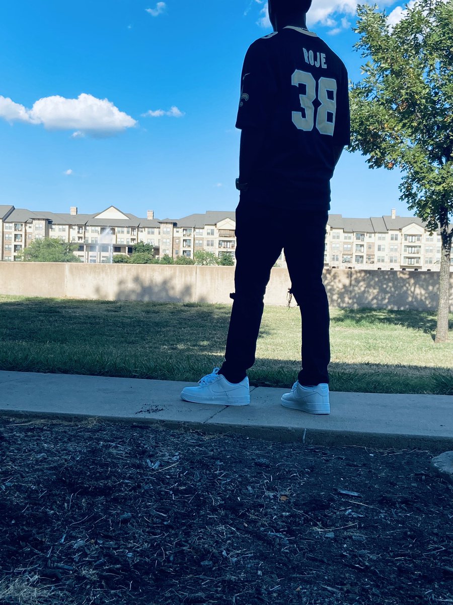 PrimeHenn's tweet photo. LegendsNeverDie❤️ LLKR🖤 @LulRoje I love you dawg and miss you so much 🤞🏽4L https://t.co/iRfVXnWqOh
