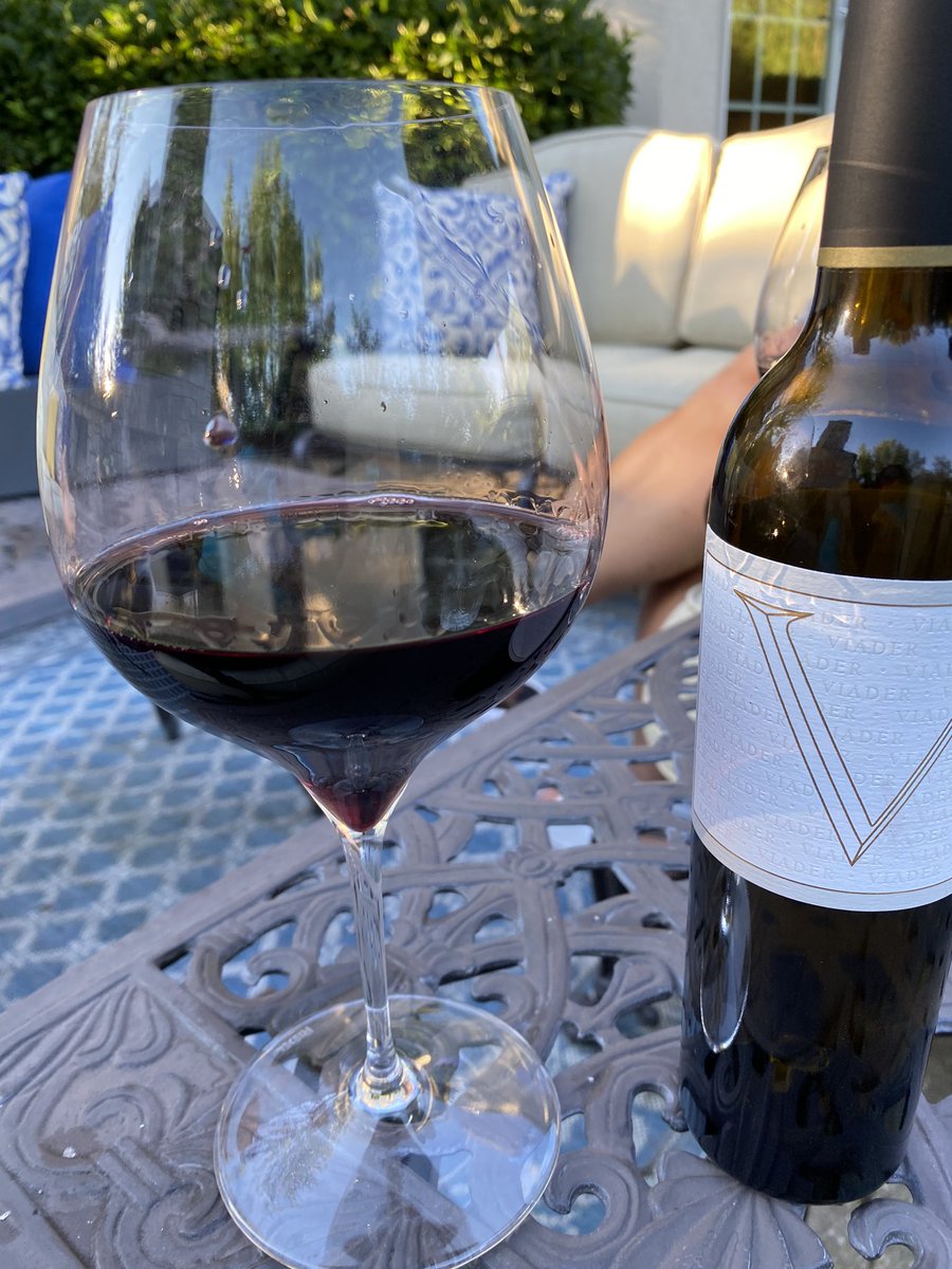 rlhillier's tweet photo. After a lovely #EnRoute with our smoked chicken for dinner, a nightcap...2012 #Viader “V” Napa Balley red wine. https://t.co/W2QXCqMrzD