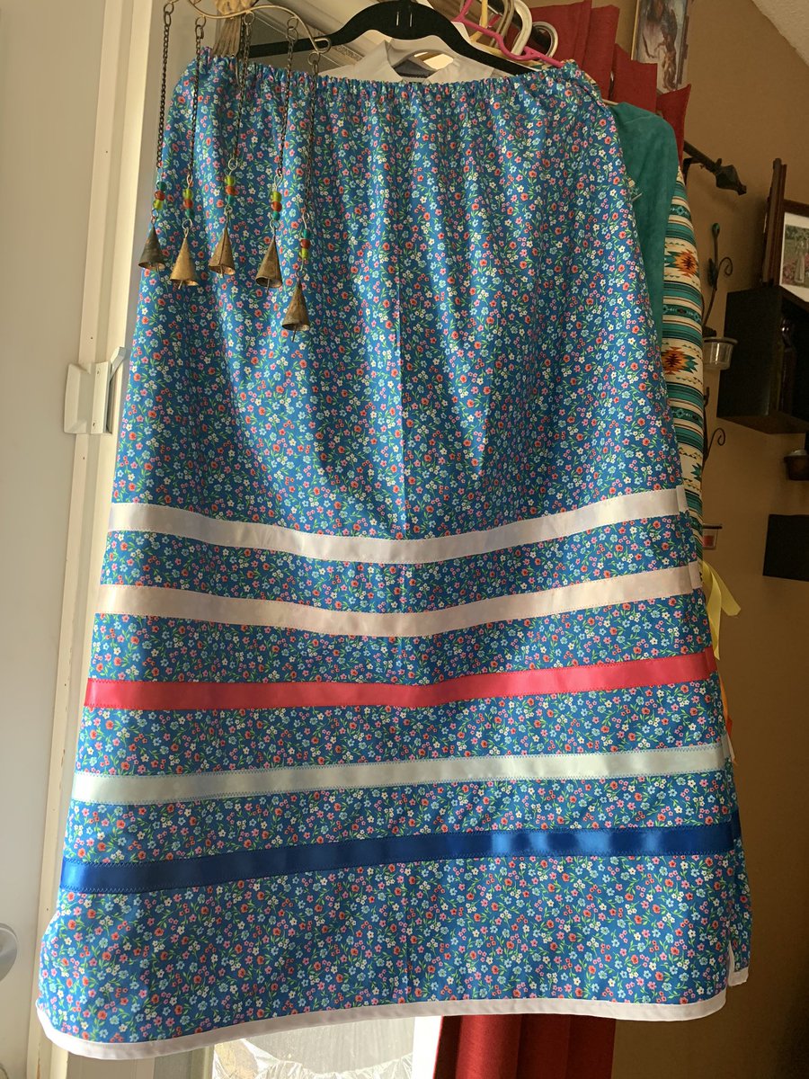 caringheart78's tweet photo. Just finished this beautiful skirt today .. simple but beautiful.. includes a liner. Love sewing #INDIGENOUS #indigenouswomen https://t.co/USwnSzgCZk