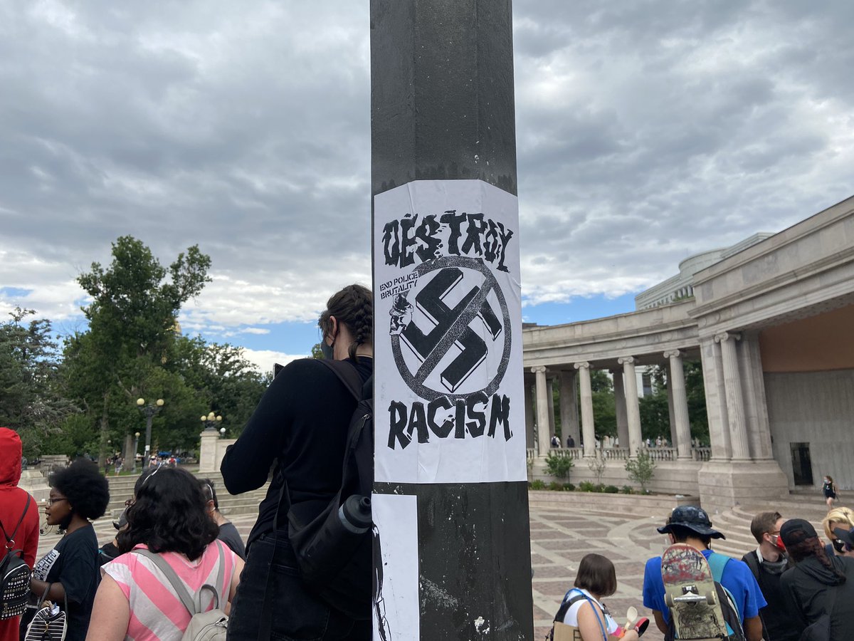 WethePeople303's tweet image. DESTROY RACISM//DONT SUBMIT TO HATE #BLM #BlackLivesMatter #denverprotests #DefundThePolice #destroyracism