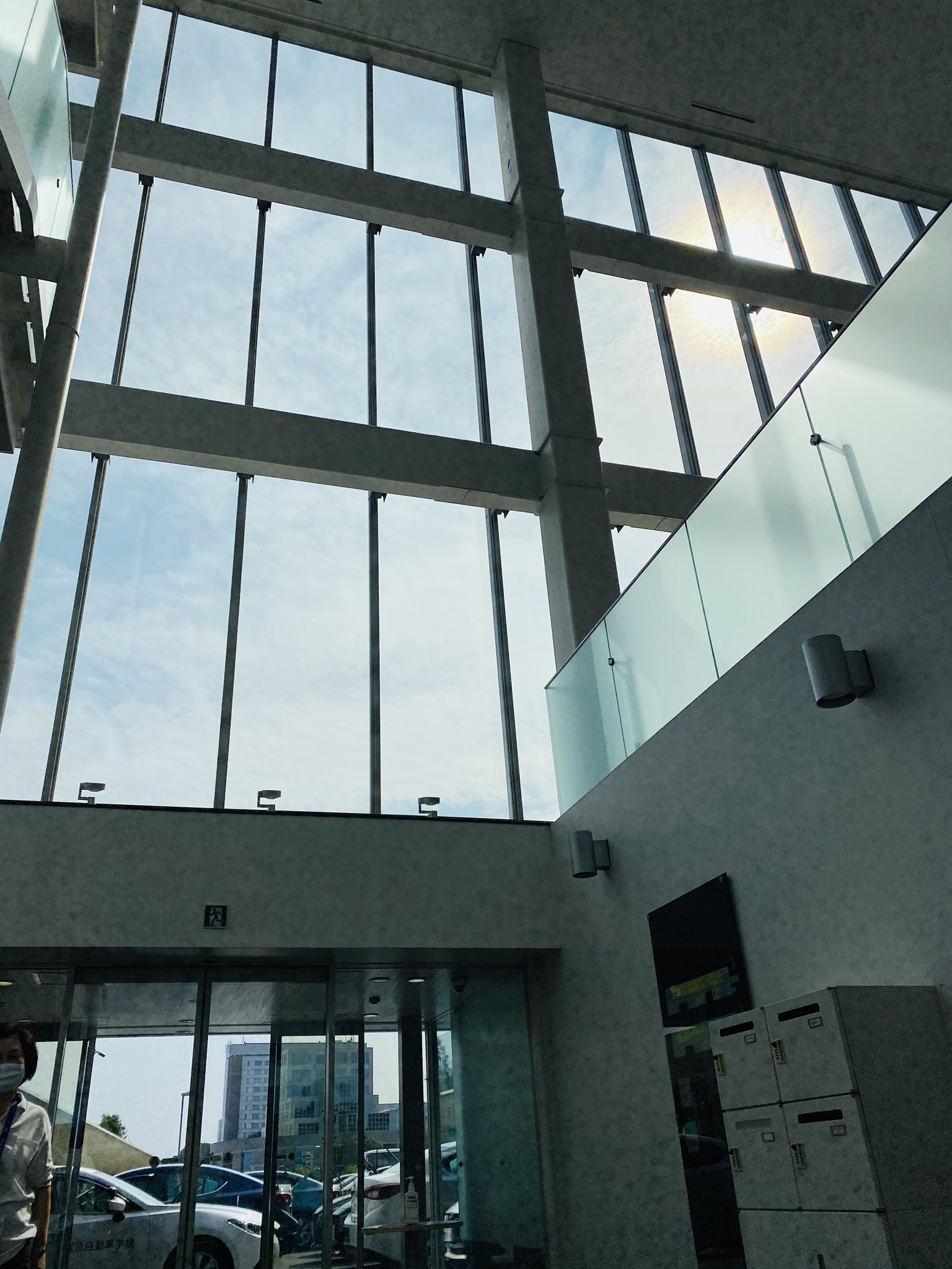 Twitter 上的 東急自動車学校 公式 月曜日 一週間の始まりですねっ 21時まで元気に教習します キャンセル待ちもポツポツ乗れてるようなので 使ったことのない方はチャレンジしてみてください 午後４時頃が狙い目みたいです 東急自動車学校 多摩市 唐木田