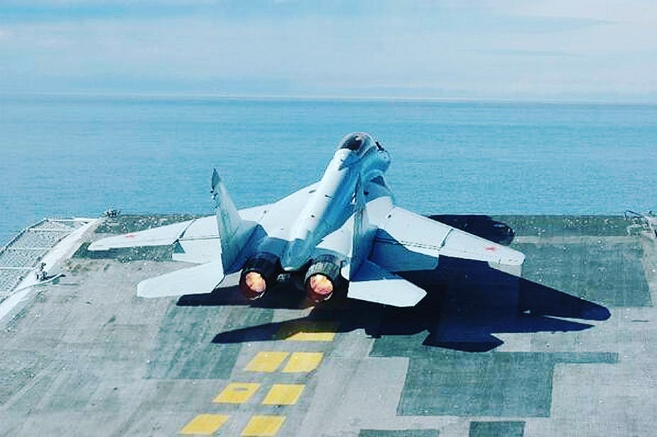 NdaAltaf's tweet photo. Citing Defense Aviation Post, the Indian Navy could acquire 57 twin-engne fighter aircraft that will be used on the aircraft carrier Vikramaditya. The new jet will be developed by the Indian Defence Research and Development Organisation (DRDO) that should be ready by 2026. https://t.co/hLvoNVCstP